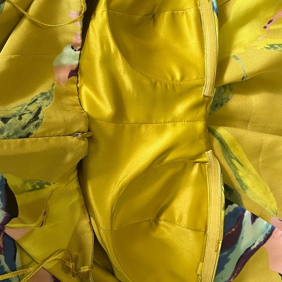 Vince Camuto Yellow Sheath Cocktail Dress - Picture 8 of 10